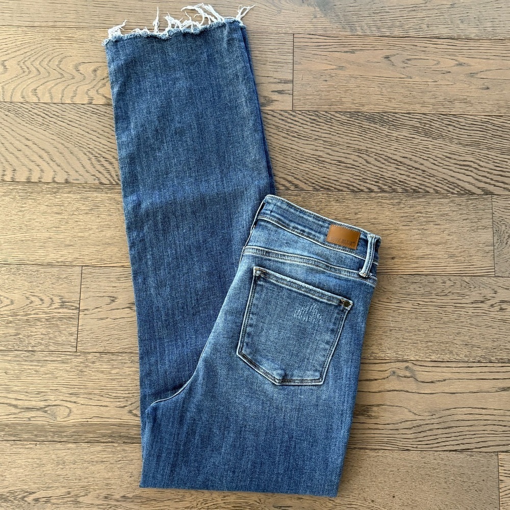 Judy Blue Distressed Frayed Hem Straight Leg Jeans - Picture 5 of 11